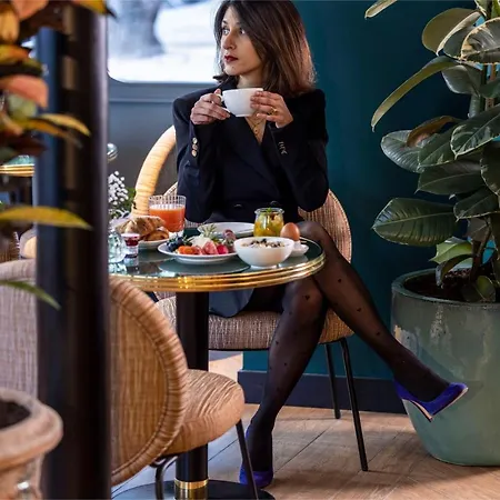Toujours & Paris