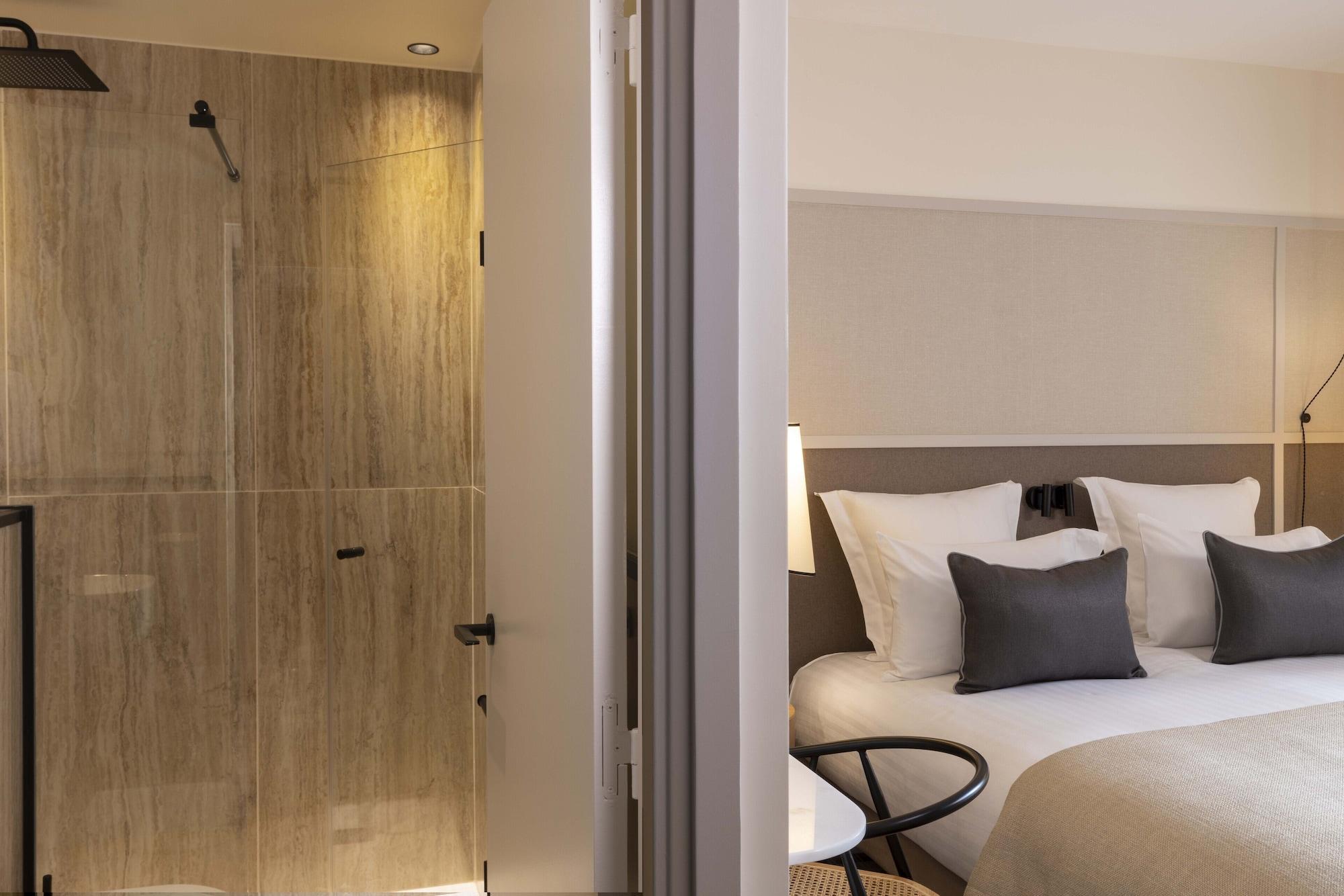 Toujours & 4* Parigi