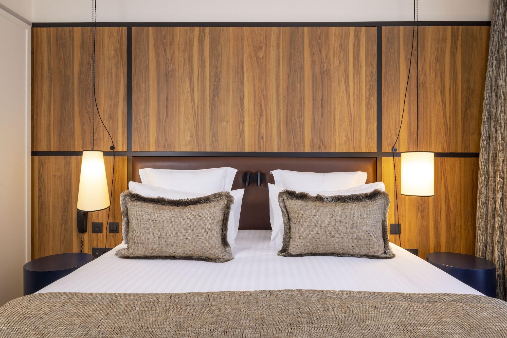 Toujours & 4* Parigi