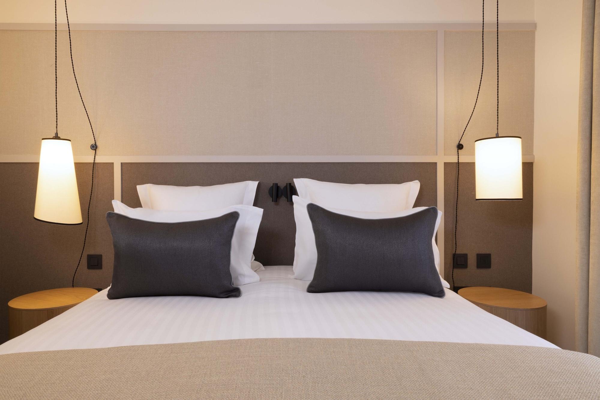 Toujours & Hotel Parigi