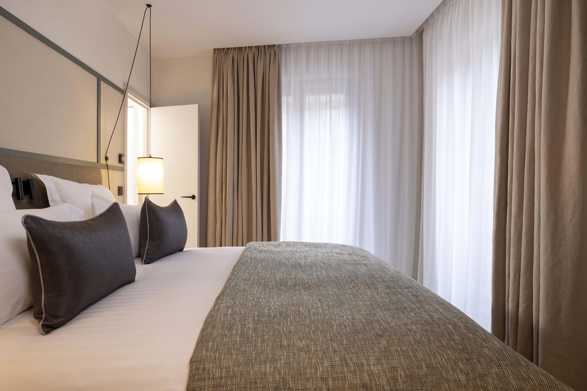 Toujours & 4* Parigi
