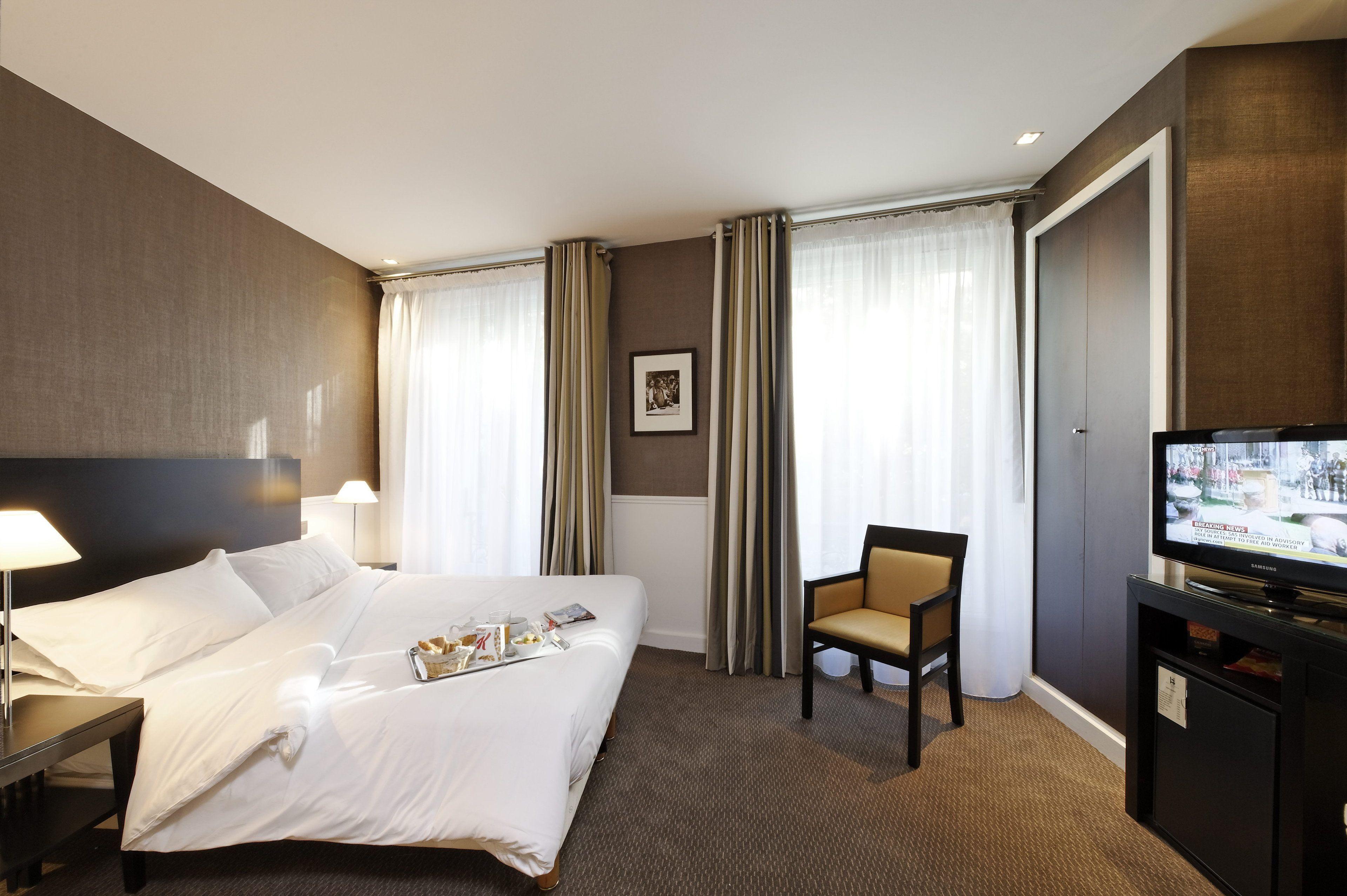 Toujours & Hotel