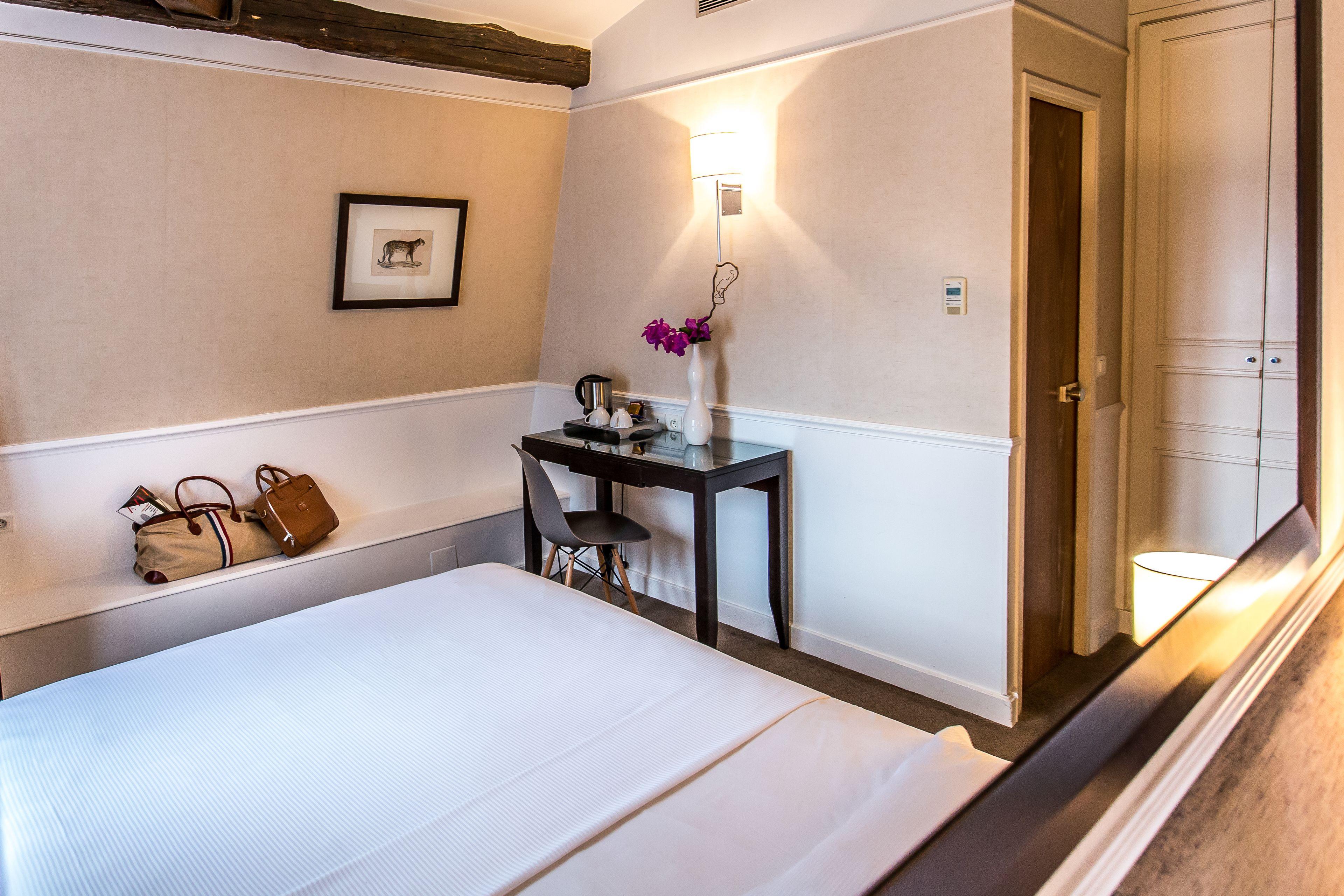 Toujours & Hotel Paris