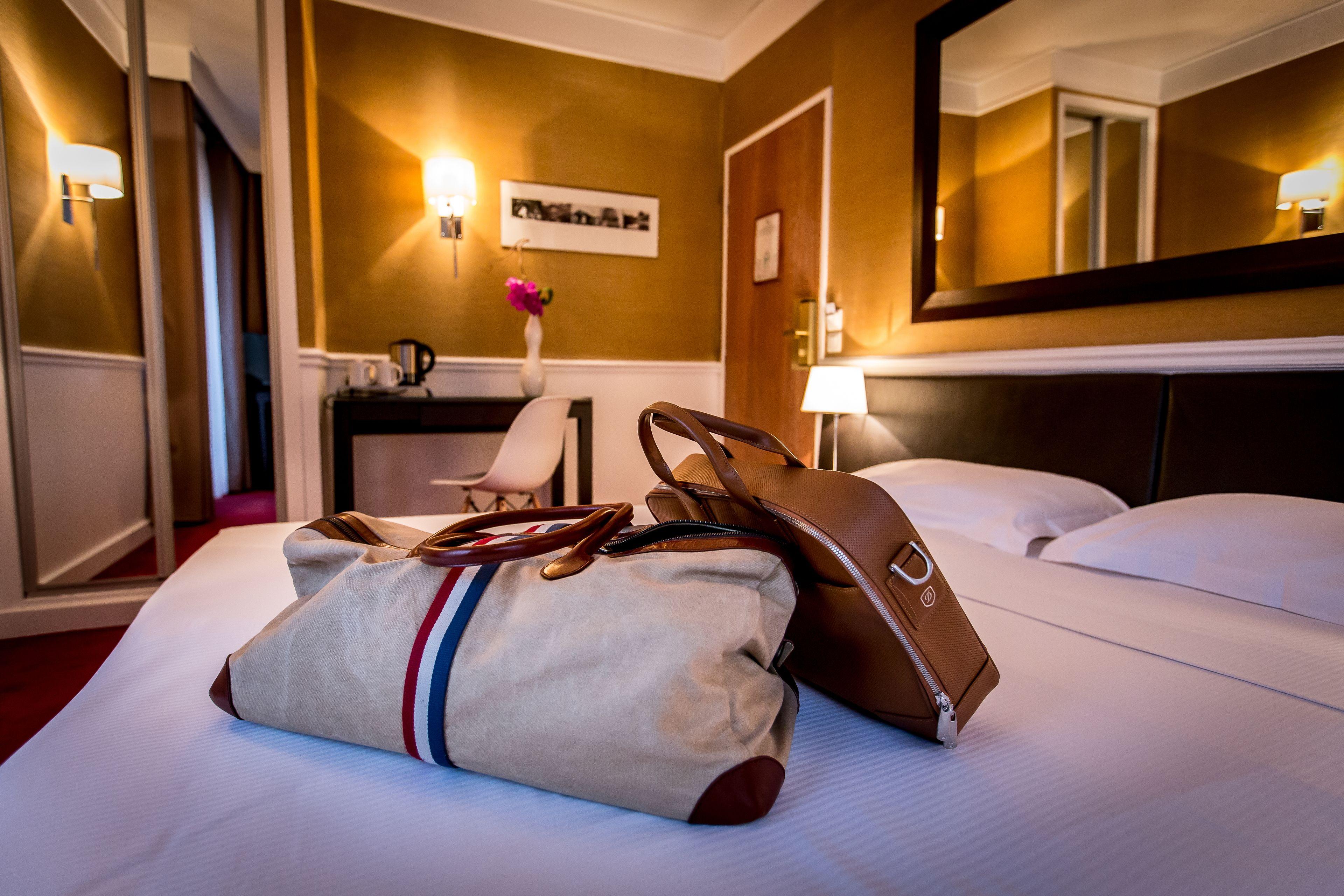 Toujours & Hotel
