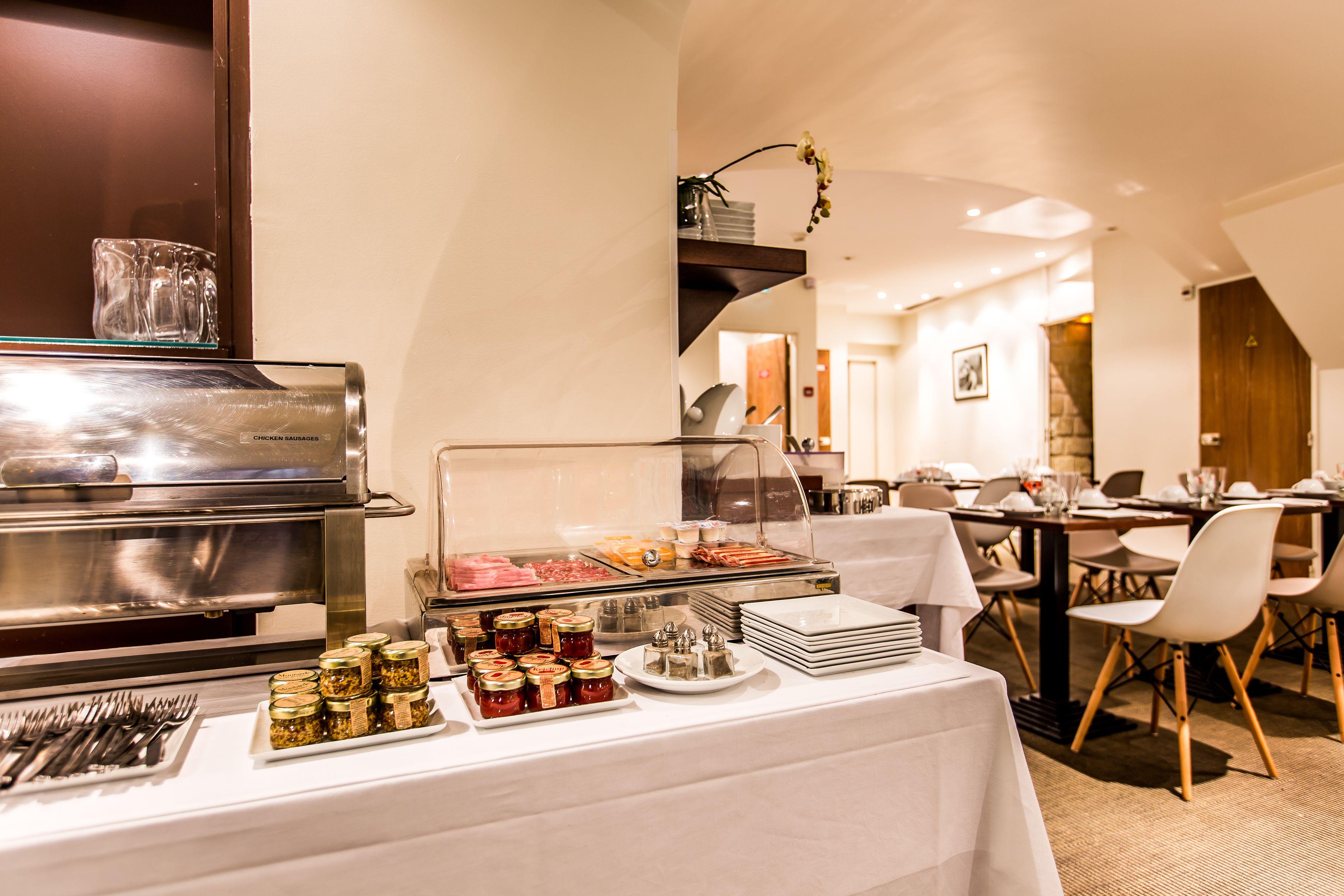 Hotel Toujours & Paris