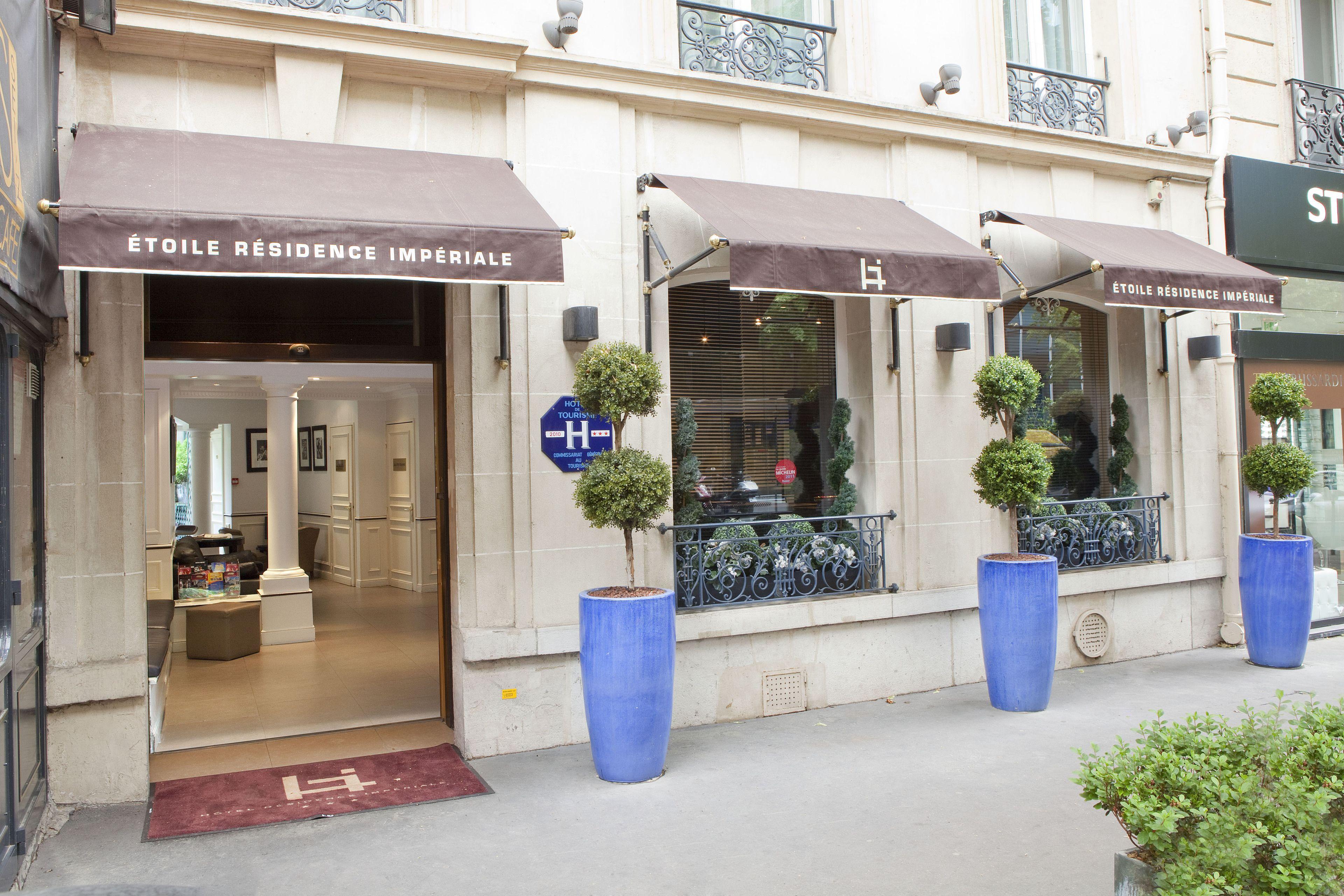 Hotel Toujours & 4*